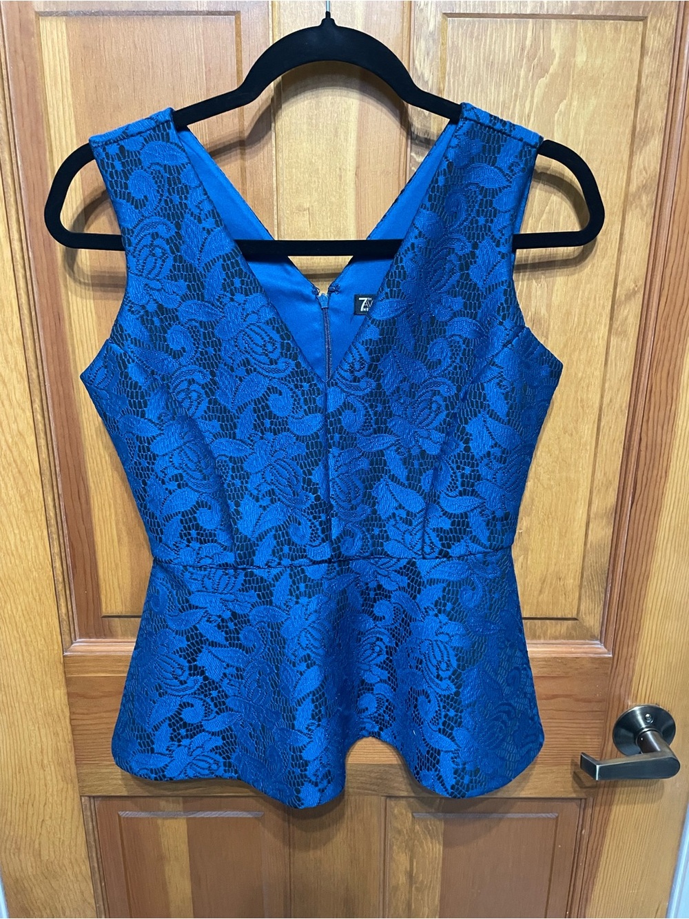 Vibrant Peplum Blue Floral Lace Girly Top by 7th Ave Designs Zipper Back 2010 XS